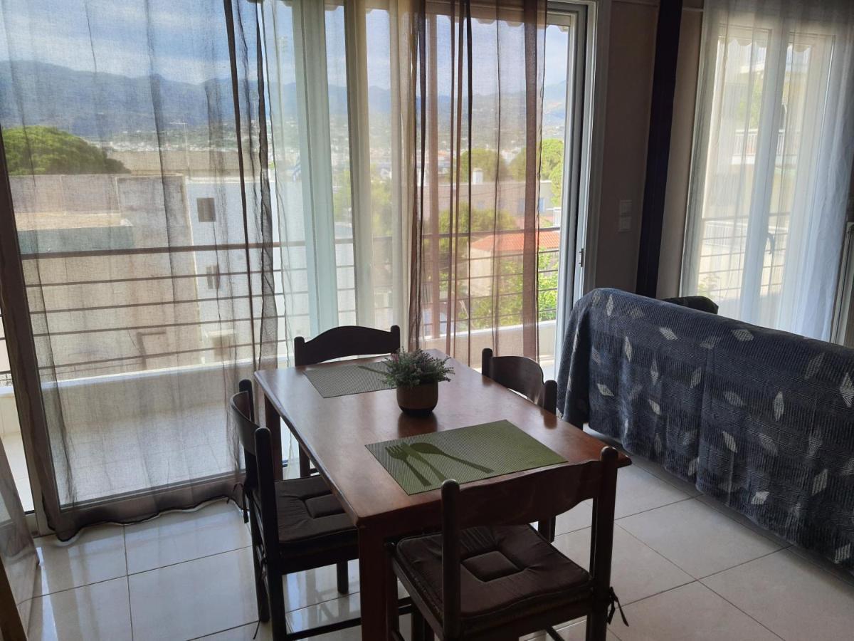 Seaside Beach Apartment Kalamata Exterior foto